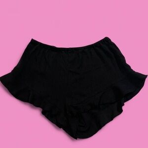 Tobi Black Ruffle Shorts